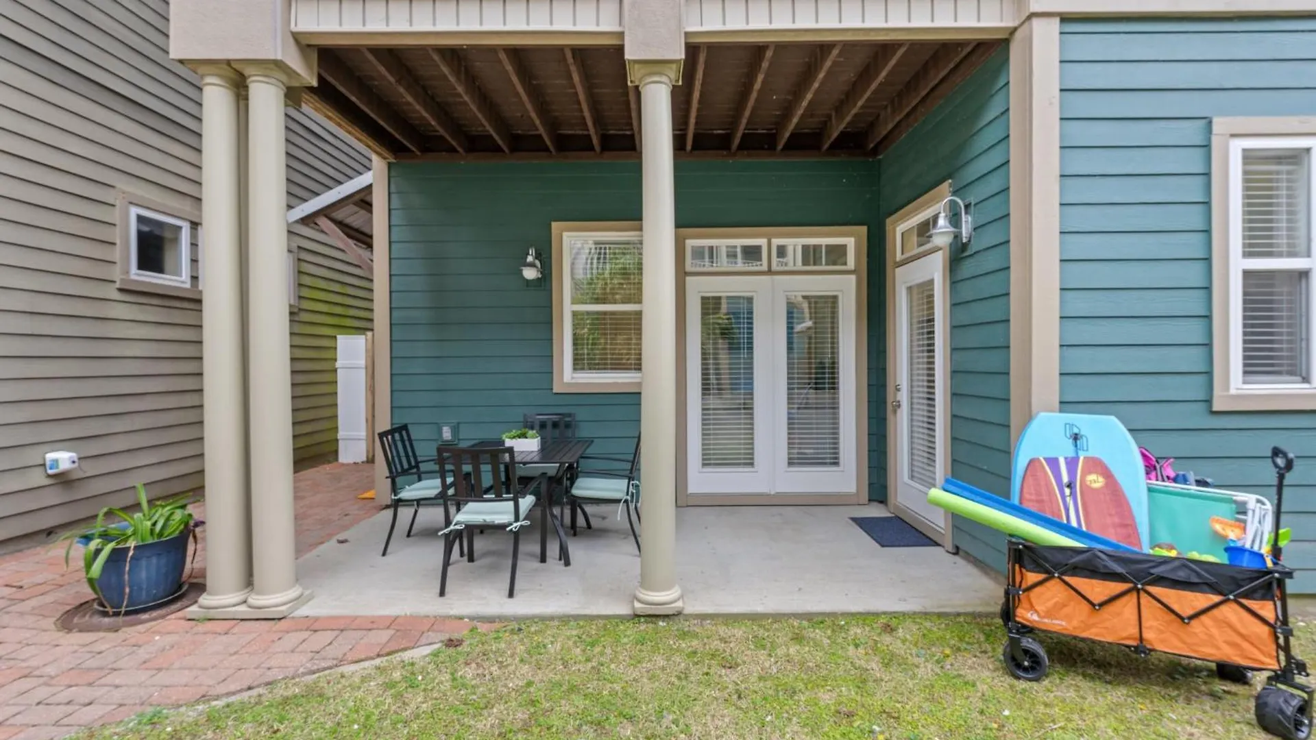Crescent Moon Palace - A Luxury Home With Pool, Parking, Just Steps To The Beach Panama City Beach