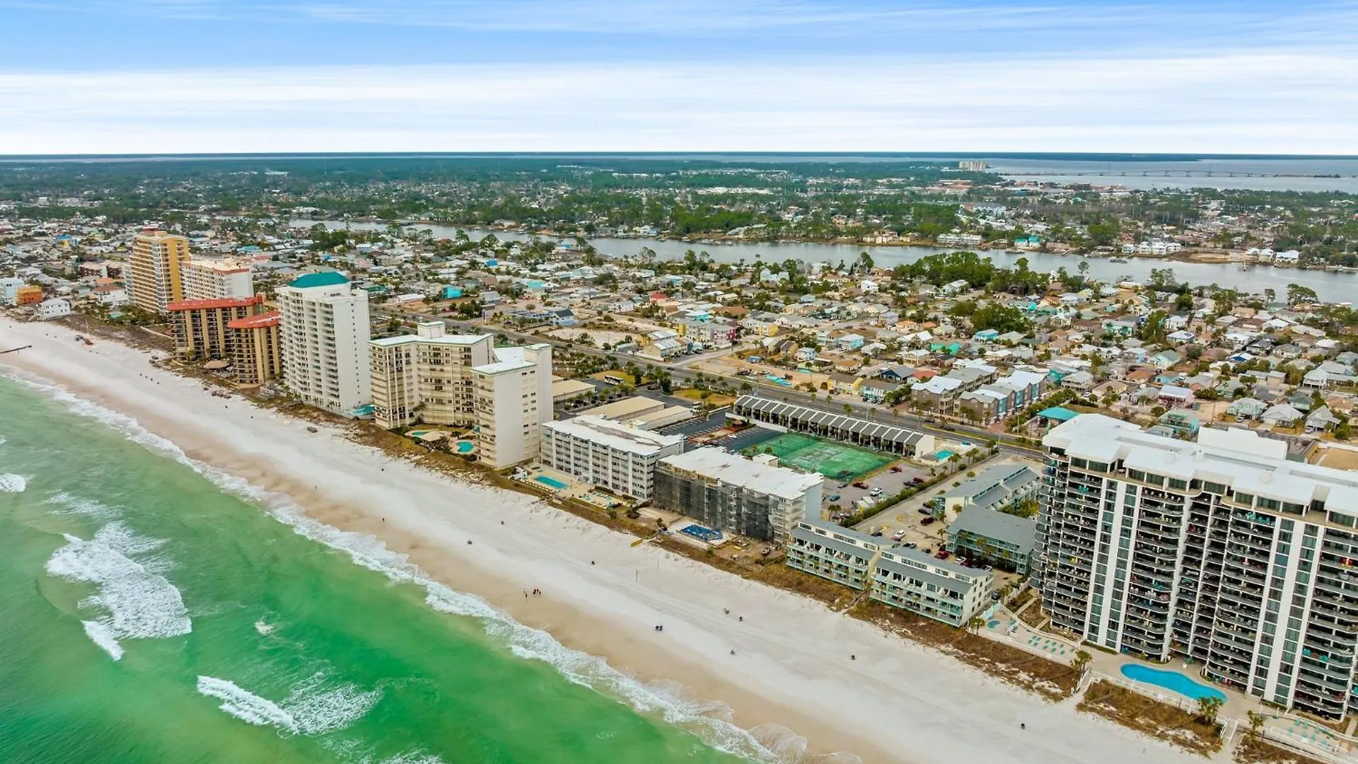 Crescent Moon Palace - A Luxury Home With Pool, Parking, Just Steps To The Beach Panama City Beach